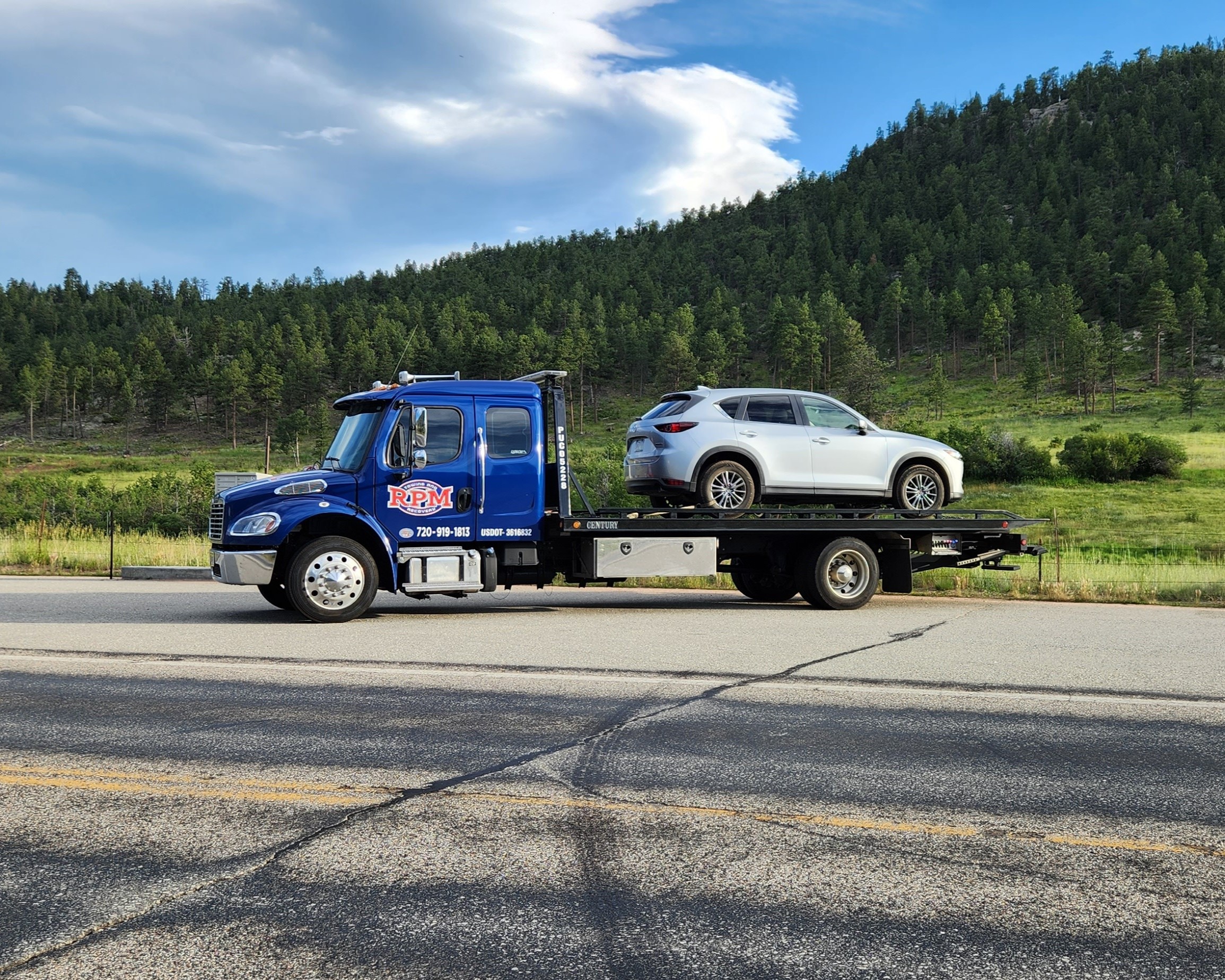 this image shows towing services in Greenwood Village, CO