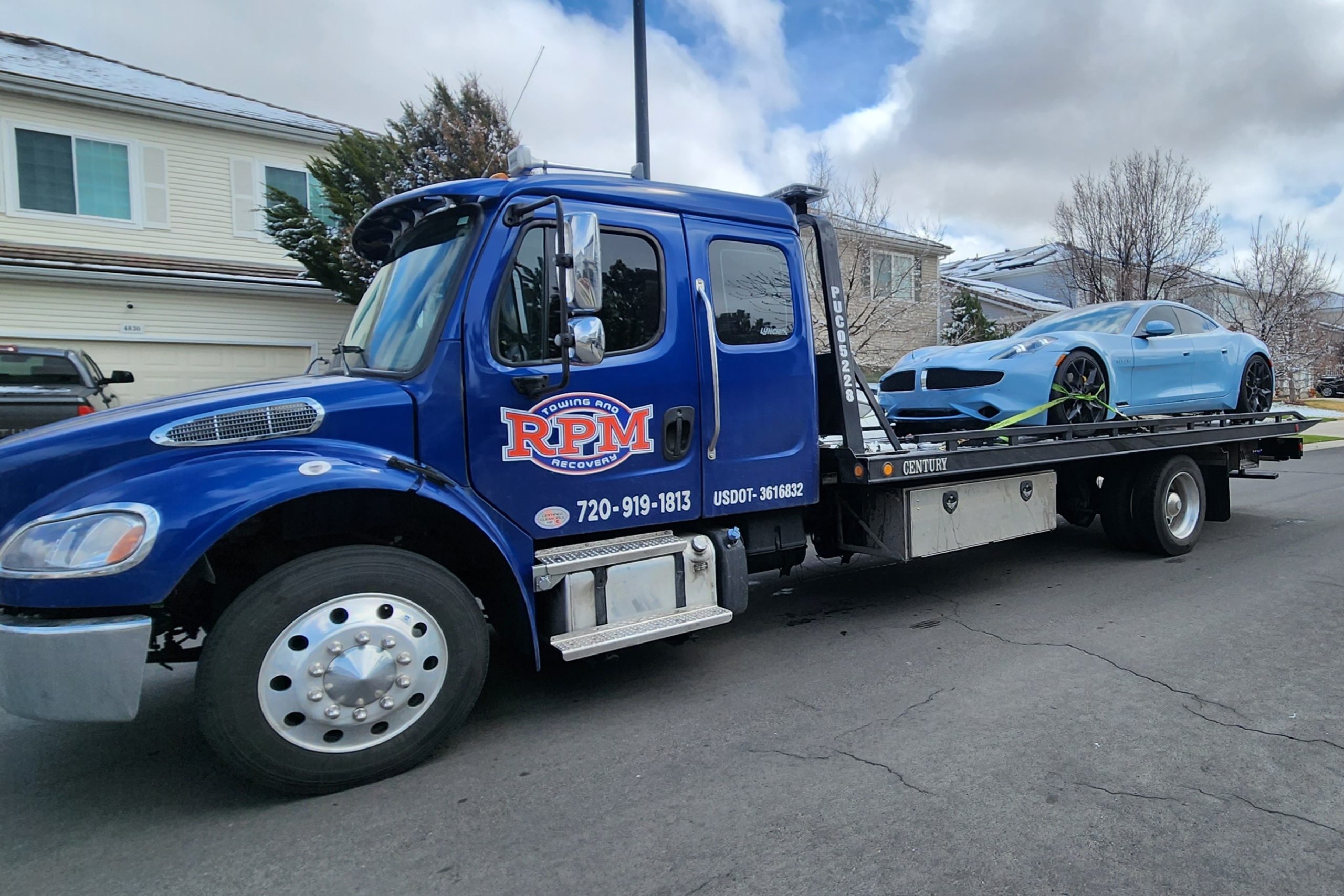 this image shows towing services in Littleton, CO